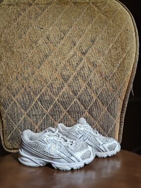 New Balance 740 Bungee Lace Sneakers Shoes White Silver